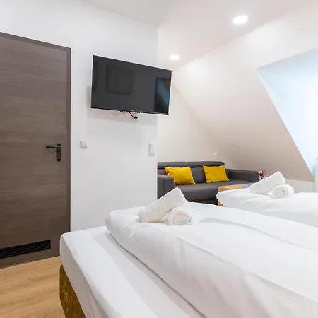 Hotel Cherisy - Volldigitales Mit Self-check-in Mit Aufzug