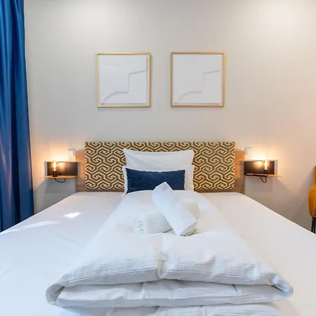 Hotel Cherisy - Volldigitales Mit Self-check-in Mit Aufzug